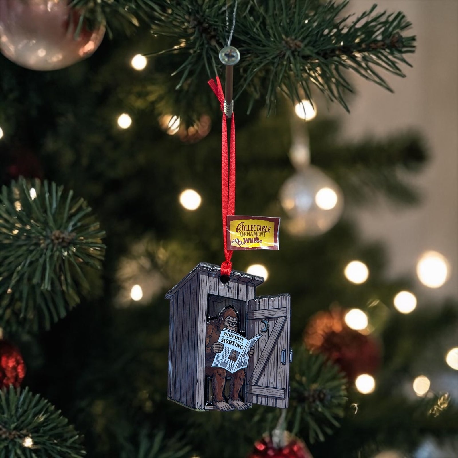 Bigfoot Outhouse Wood Ornament            GFT3414