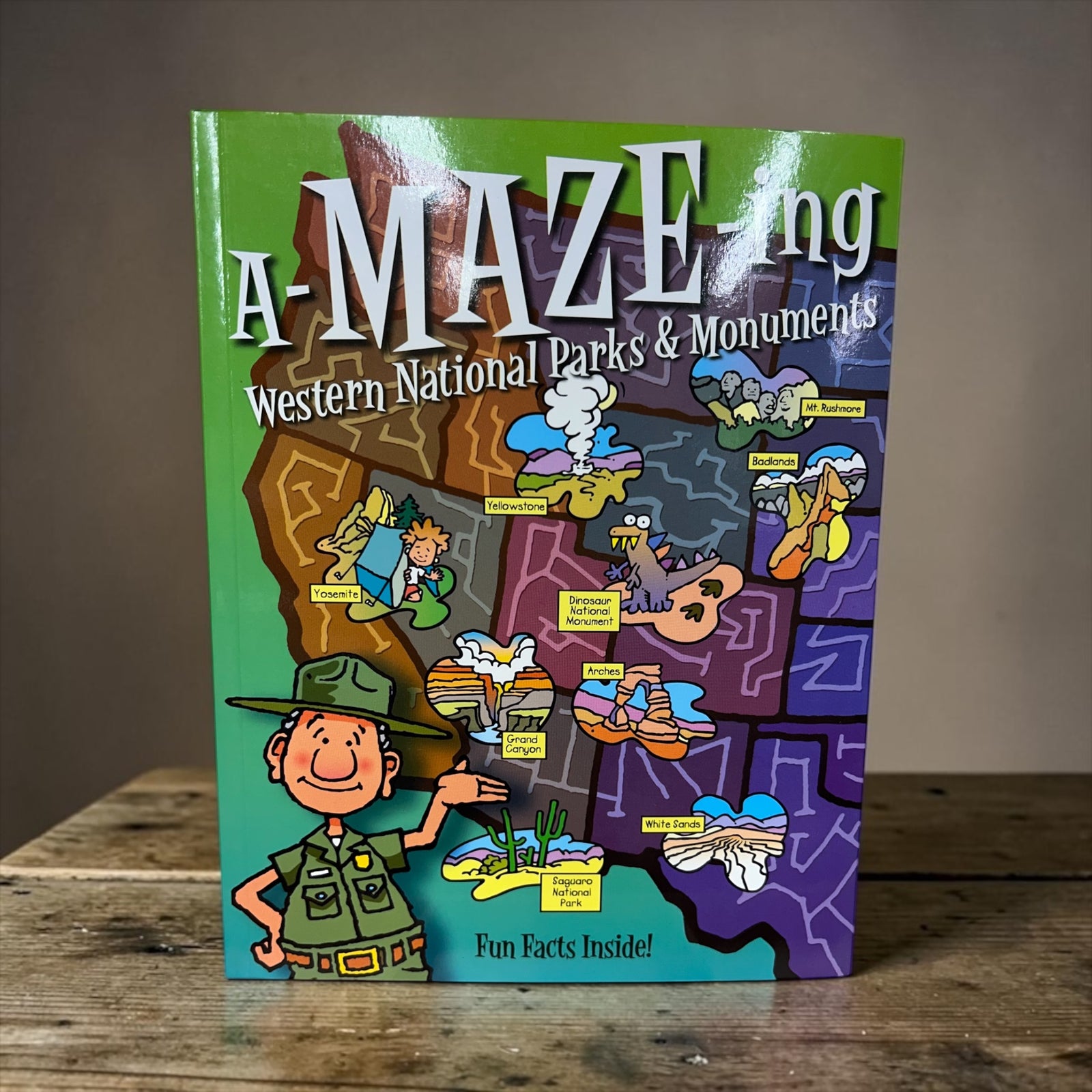 Amazing Western National Park Book              BKS0560