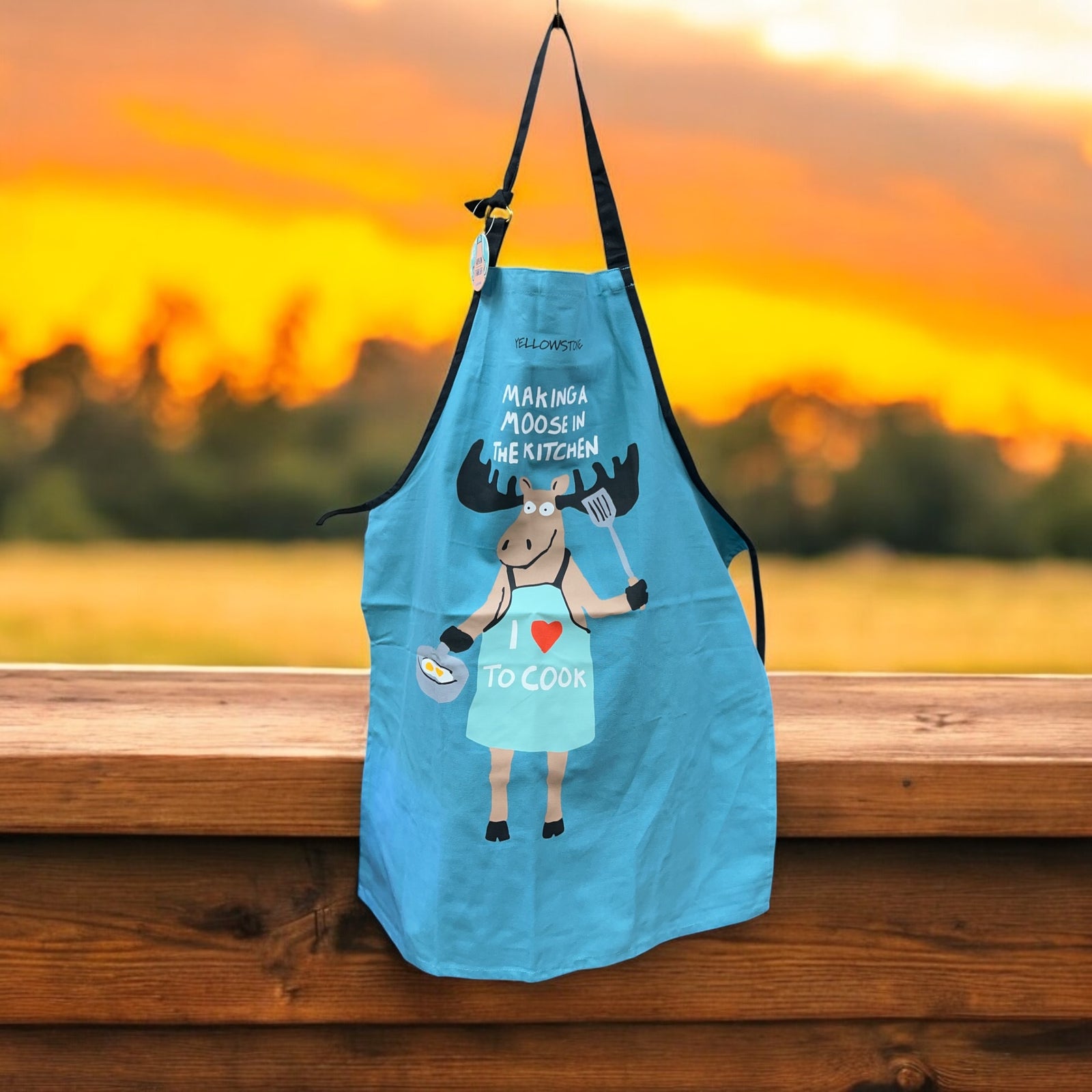 Making the Moose out of Life Apron                 #AP0WIMO555